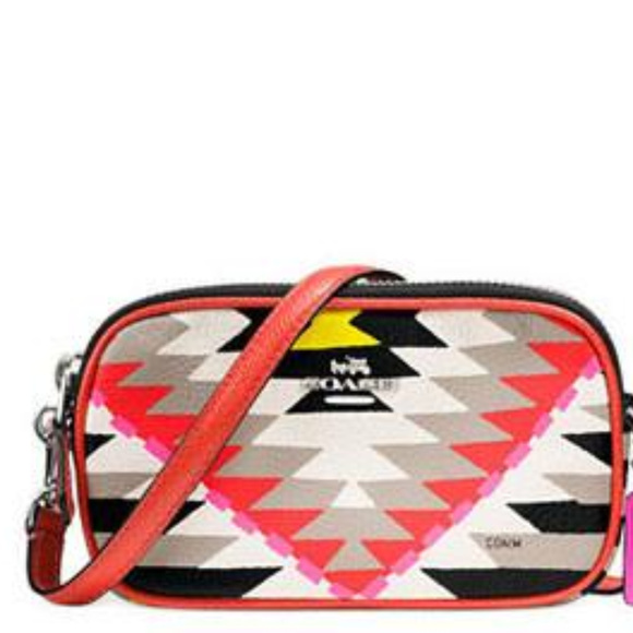 Coach Handbags - HOST PICK!! Coach Dreamweaver. MSRP $195. NWT.